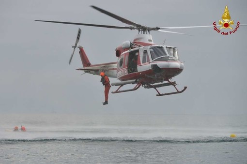 Tragedia in canoa a Chiavari, la perizia conferma: Andrea De Mattei morto per arresto cardiaco ipotermico