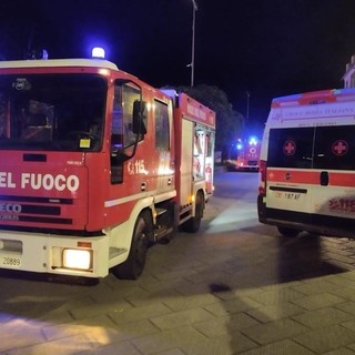 Quarto: con lo scooter contro un tubo del gas, grave una diciottenne