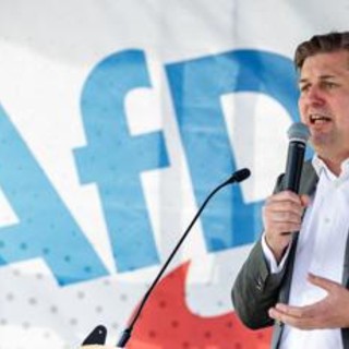 Germania, frase sulle SS: Afd vieta eventi pubblici al candidato di punta Krah