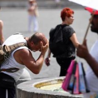 Caldo, oggi bollino giallo ad Ancona e Bologna. Domani a Roma e in altre 5 città