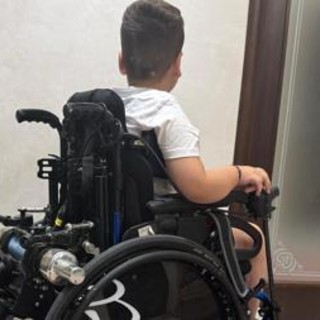 Disabile di 10 anni senza scuolabus, la madre: &quot;Un diritto negato a mio figlio&quot;