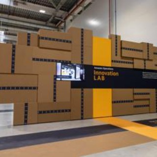 Amazon, al via le visite guidate a Operations innovation lab di Vercelli